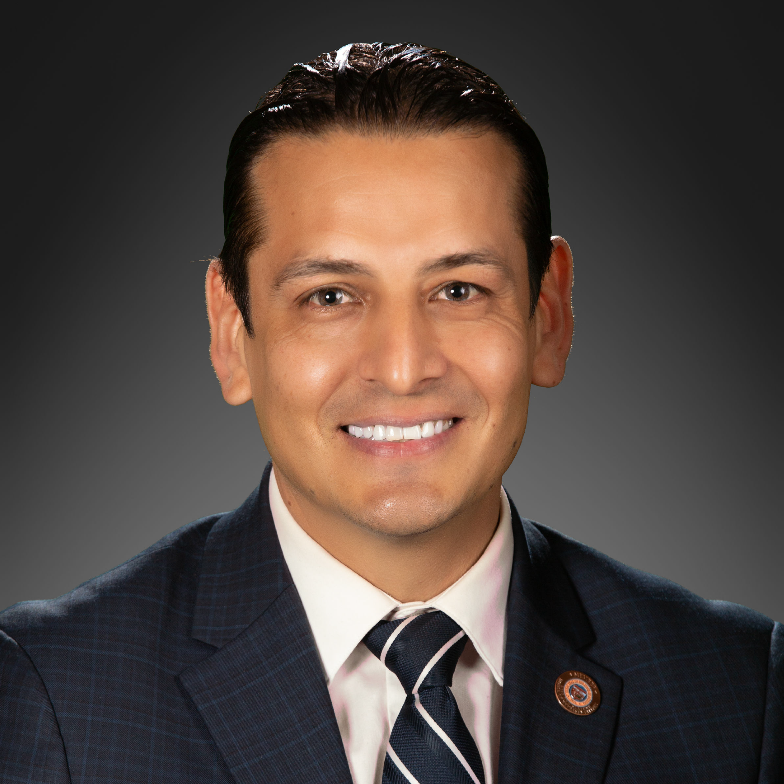 Headshot of Marcelino Quiñonez
